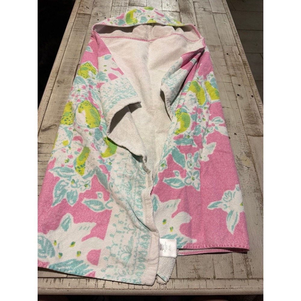 Lilly Pulitzer hooded kids towel
